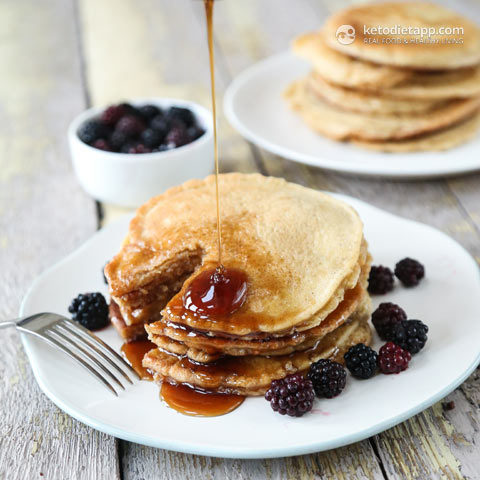 Easy Keto Blender Pancakes