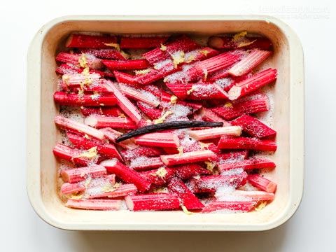 Easy Low-Carb Roasted Rhubarb