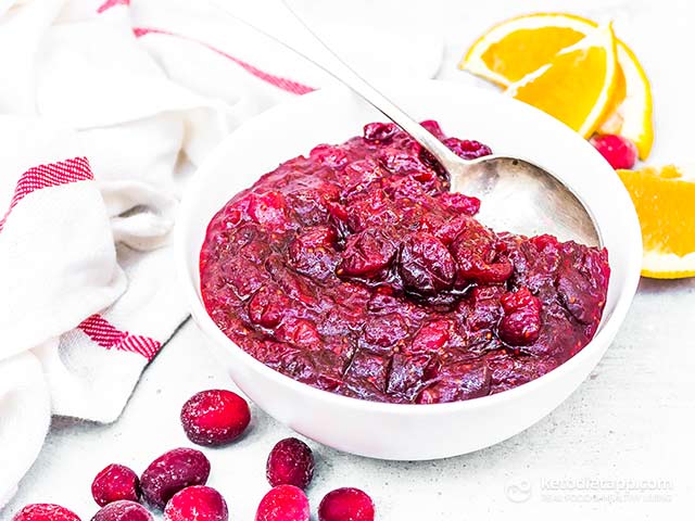 Low-Carb Spiced Orange Cranberry Sauce