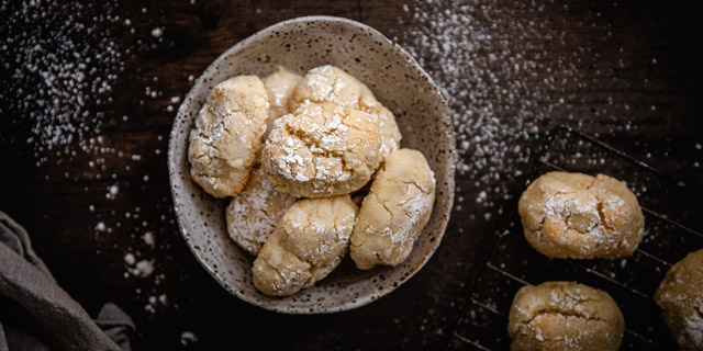 The Ultimate Guide to Baking Low-Carb Cookies