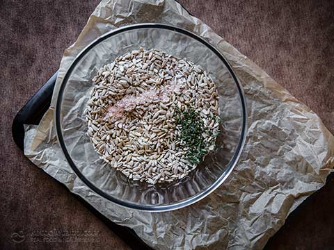 Keto Roasted Thyme Sunflower Seeds