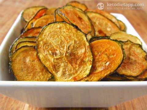 Spicy Zucchini Chips (KetoDiet)