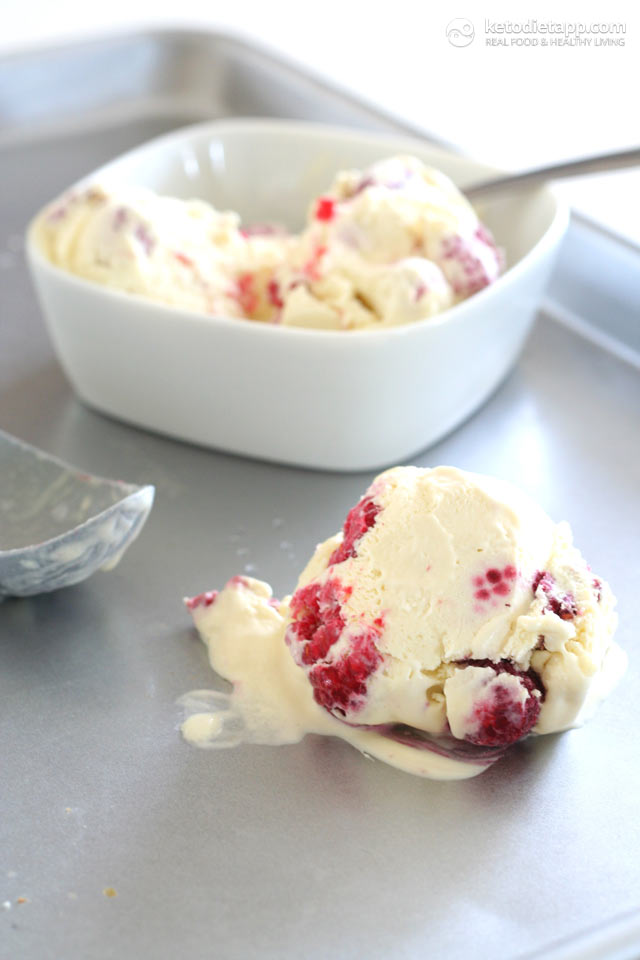 White Chocolate Raspberry Ice Cream