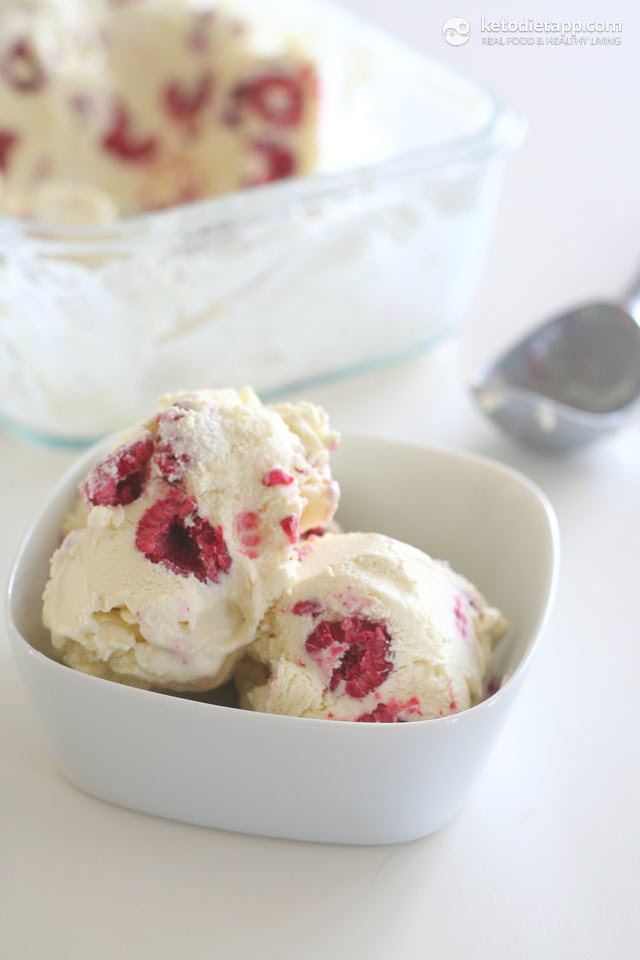 White Chocolate Raspberry Ice Cream